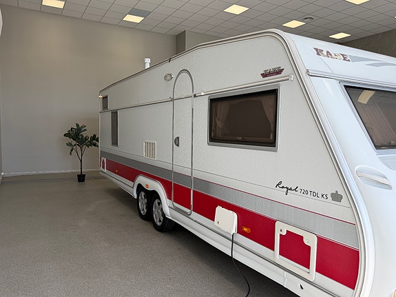 KABE ROYAL 720 TDL K.S. Alde / Stort bad / 1 Eier / Cityvann 4 of 30