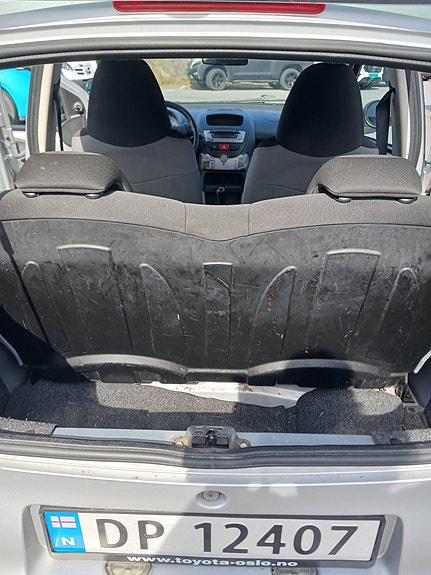 Toyota Aygo 8 of 11