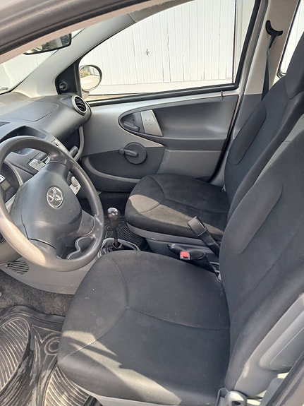 Toyota Aygo 5 of 11