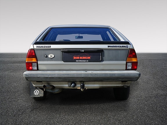 Volkswagen Passat 6 of 30