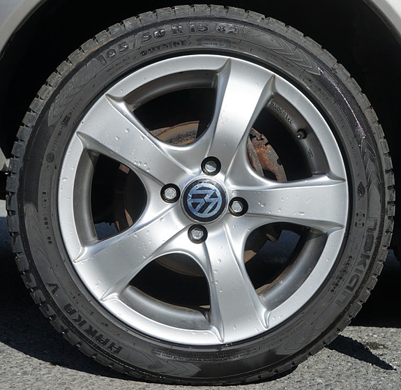 Volkswagen Passat 13 of 30