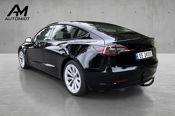 Tesla Model 3 4 of 9