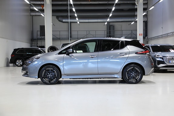 Nissan Leaf 4 of 30