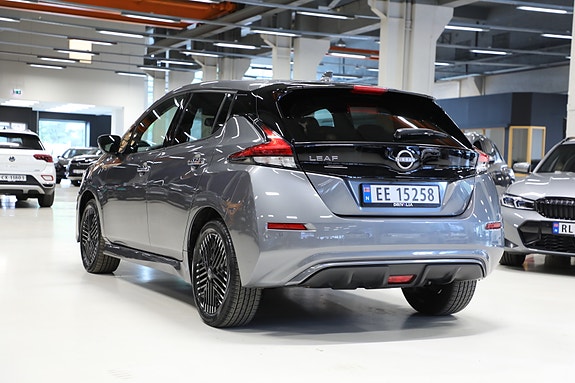 Nissan Leaf 5 of 30