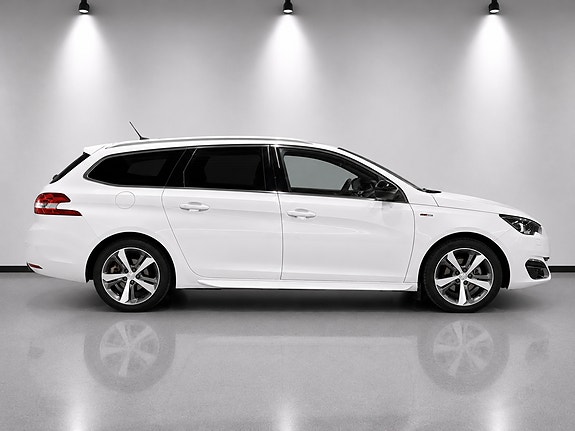 Peugeot 308 5 of 30