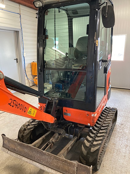Kubota KX019-4 4 of 15