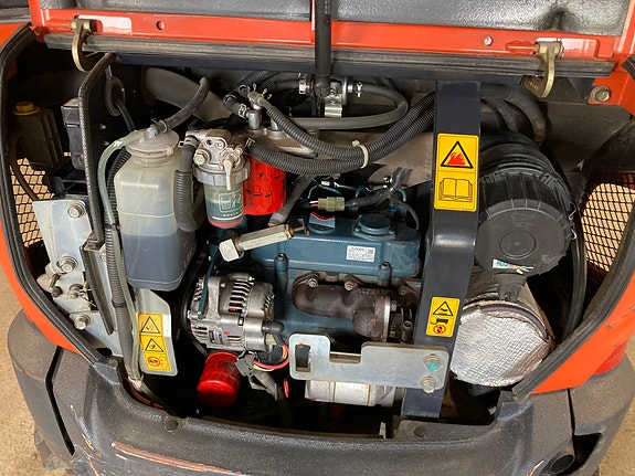 Kubota KX019-4 11 of 15