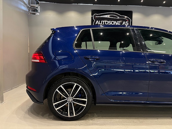 Volkswagen Golf VII 13 of 30