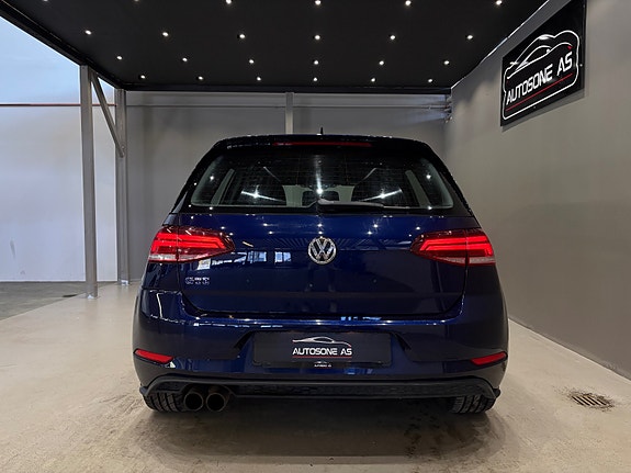 Volkswagen Golf VII 11 of 30