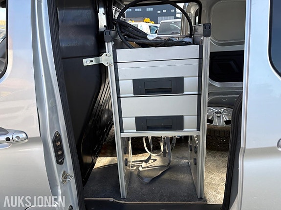 BYD T3 15 of 23