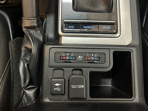 Toyota Land Cruiser 23 of 30