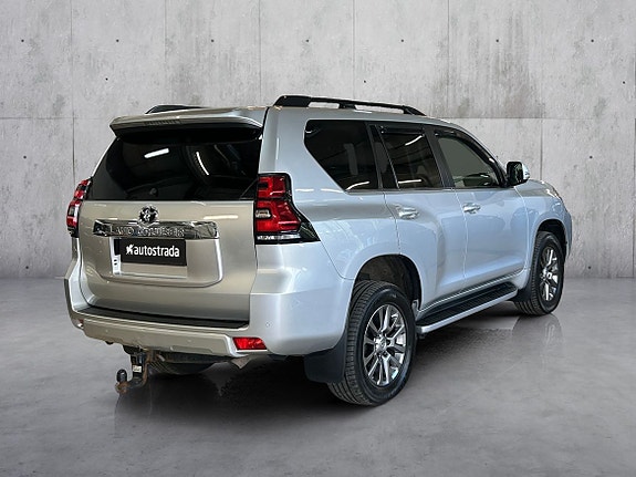 Toyota Land Cruiser 5 of 30