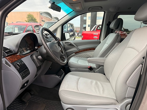Mercedes-Benz Vito 111 10 of 30