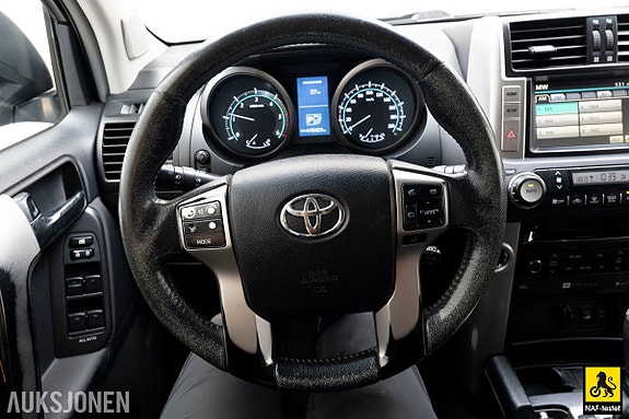 Toyota Land Cruiser 23 of 30