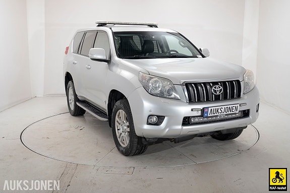 Toyota Land Cruiser 3 of 30