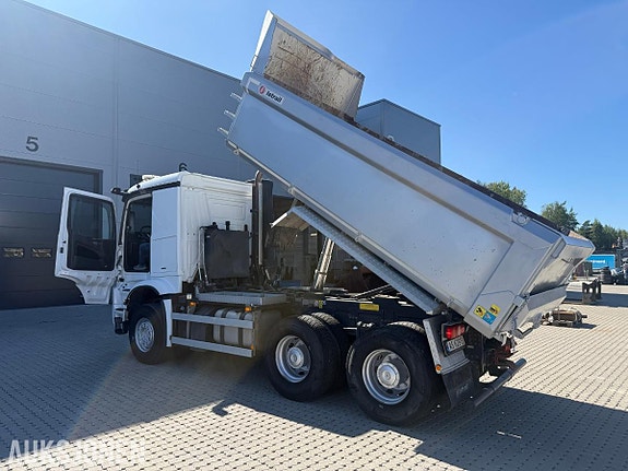 Mercedes-Benz Arocs 9 of 30