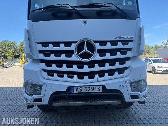 Mercedes-Benz Arocs 19 of 30