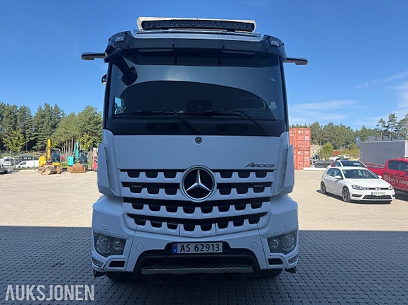 Mercedes-Benz Arocs 7 of 30