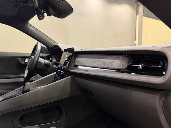 Polestar 2 24 of 30