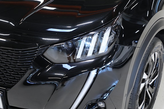 Peugeot e-2008 8 of 30