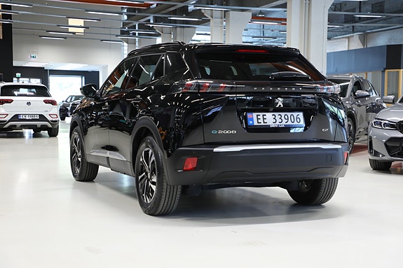 Peugeot e-2008 5 of 30