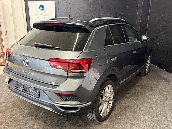 Volkswagen T-Roc 7 of 29