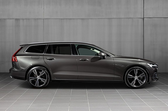 Volvo V60 12 of 30