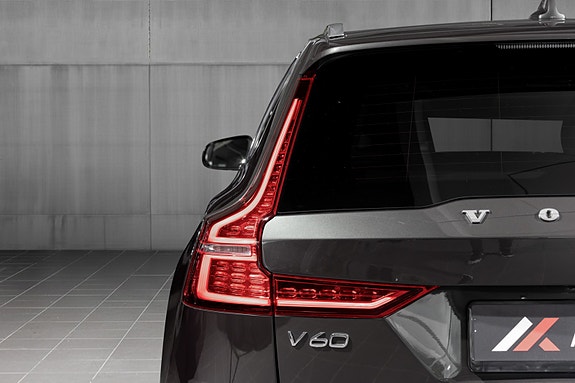 Volvo V60 9 of 30