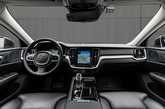 Volvo V60 14 of 30