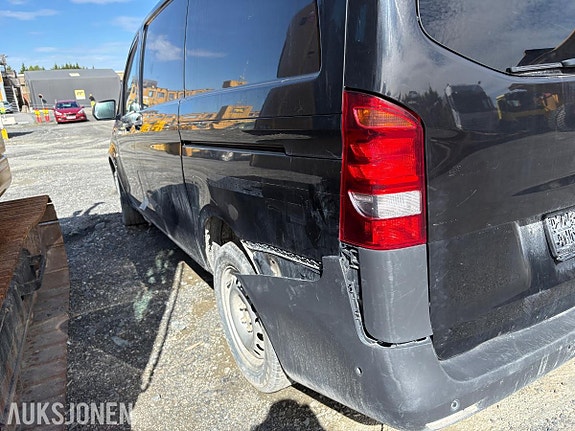 Mercedes-Benz vito 4 of 11
