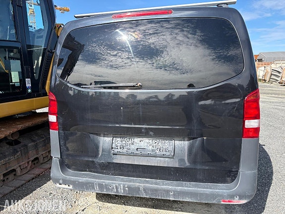 Mercedes-Benz vito 5 of 11