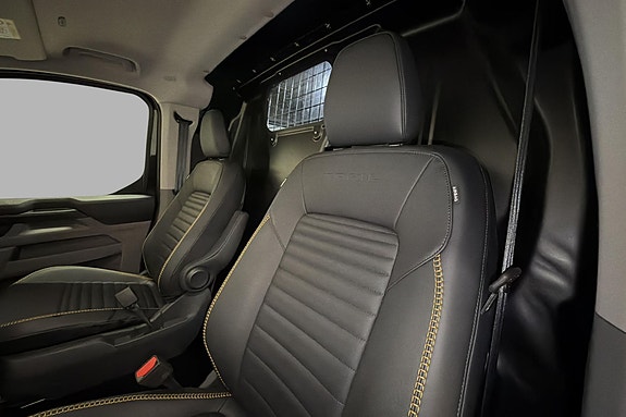 Ford Transit Custom 16 of 25