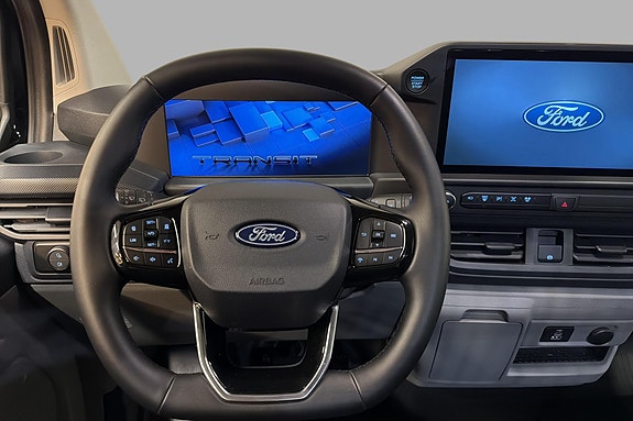 Ford Transit Custom 15 of 25