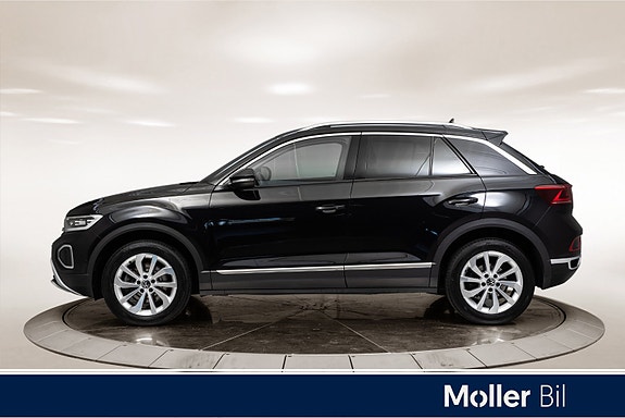 Volkswagen T-Roc 2 of 27