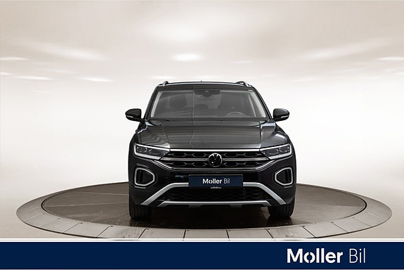Volkswagen T-Roc 8 of 27