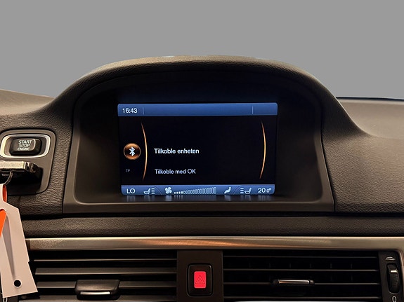 Volvo XC70 19 of 27