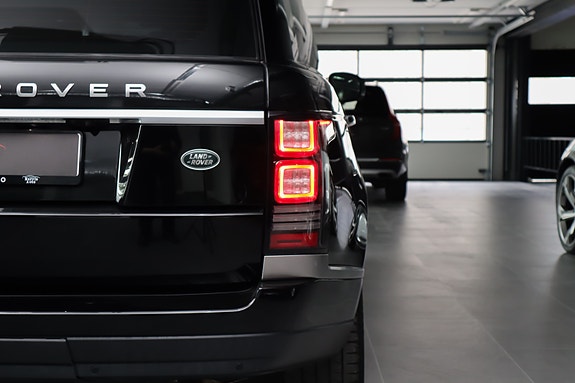 Land Rover Range Rover 18 of 30