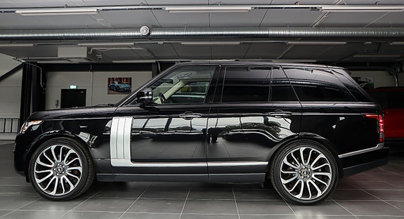 Land Rover Range Rover 24 of 30