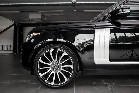 Land Rover Range Rover 14 of 30