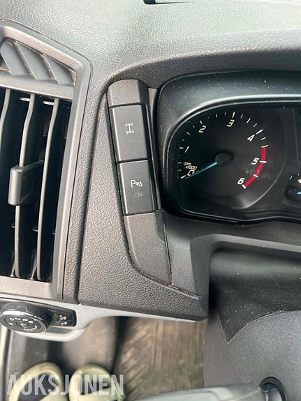 Ford Transit 16 of 28