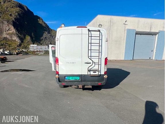 Ford Transit 7 of 28