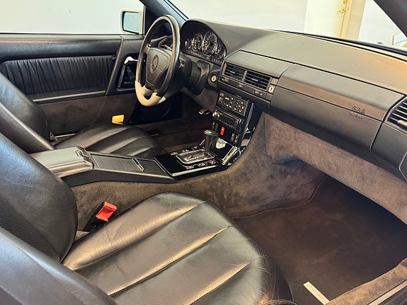 Mercedes-Benz 500 SL 12 of 17