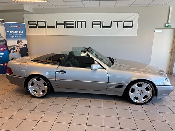 Mercedes-Benz 500 SL 2 of 17
