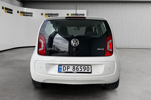 Volkswagen UP! 6 of 17