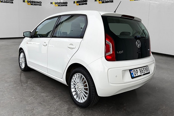 Volkswagen UP! 3 of 17