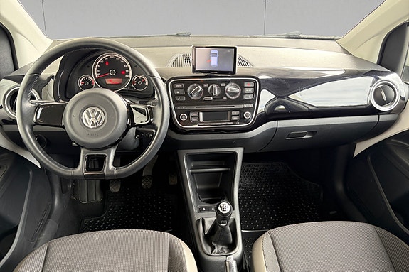 Volkswagen UP! 13 of 17