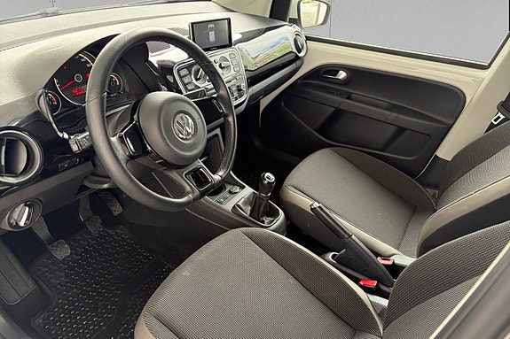 Volkswagen UP! 12 of 17