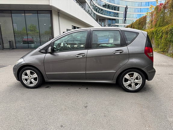 Mercedes-Benz A160 2 of 23