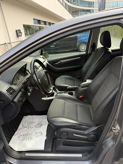 Mercedes-Benz A160 9 of 23