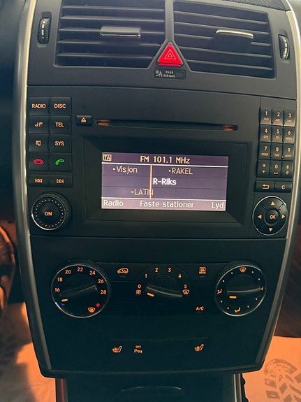 Mercedes-Benz A160 21 of 23